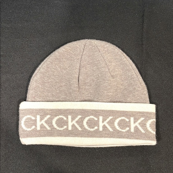Calvin Klein Other - 🔥Calvin Klein Gray and White CK Logo Beanie🔥